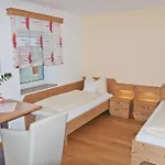 Essl Affittacamere Dietach
