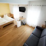 兰德豪斯埃斯尔旅馆 招待所 Dietach