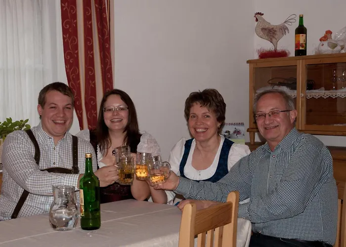 Essl بيت ضيافة Dietach