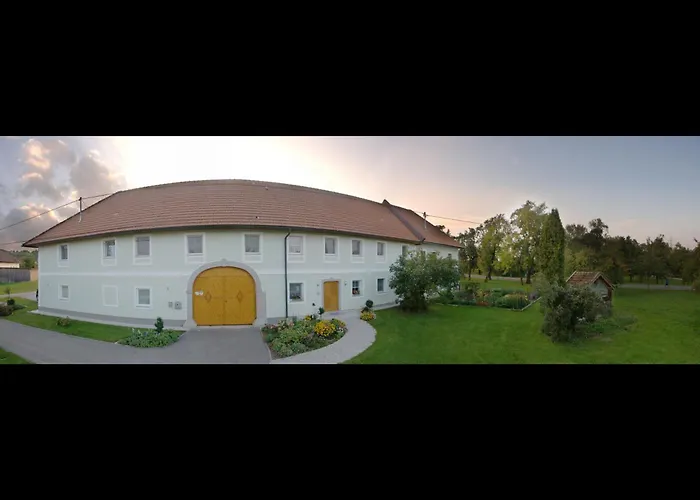 بيت ضيافة Essl