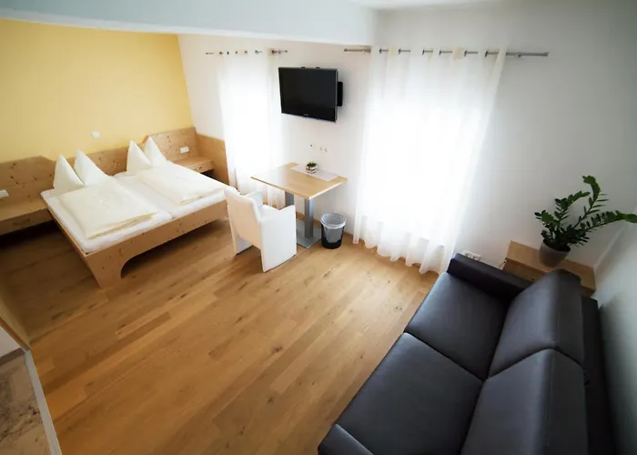 Essl بيت ضيافة Dietach